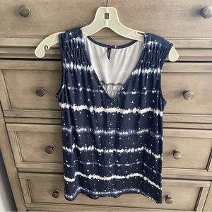 Sleeveless top by North River